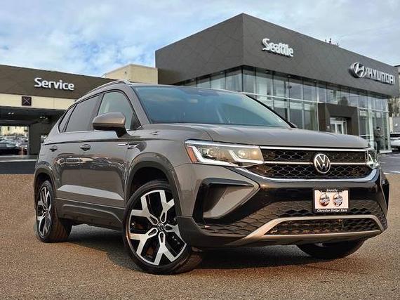 VOLKSWAGEN TAOS 4MOTION 2022 3VV2X7B28NM015881 image VOLKSWAGEN TAOS 4MOTION 2022 3VV2X7B28NM015881 image